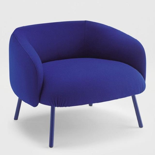 Tuilli Lounge Chair, Metal Legs