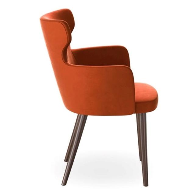 Queen Armchair, Wooden Legs