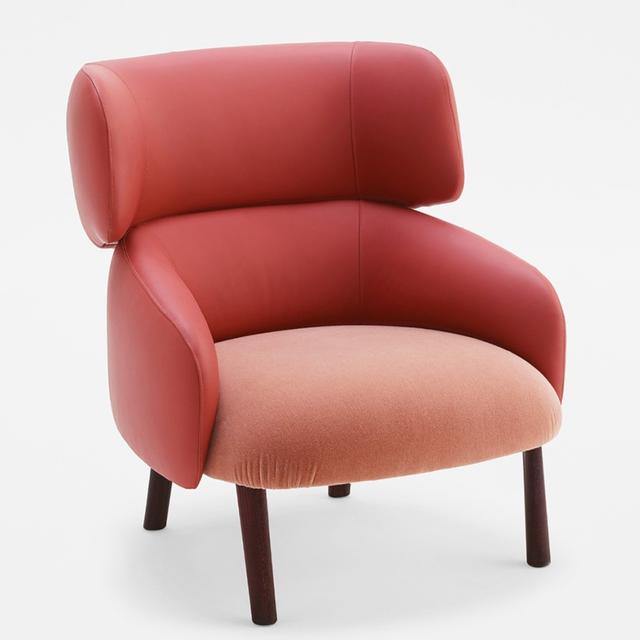 Tuilli Lounge Chair, High Back, Wooden Legs