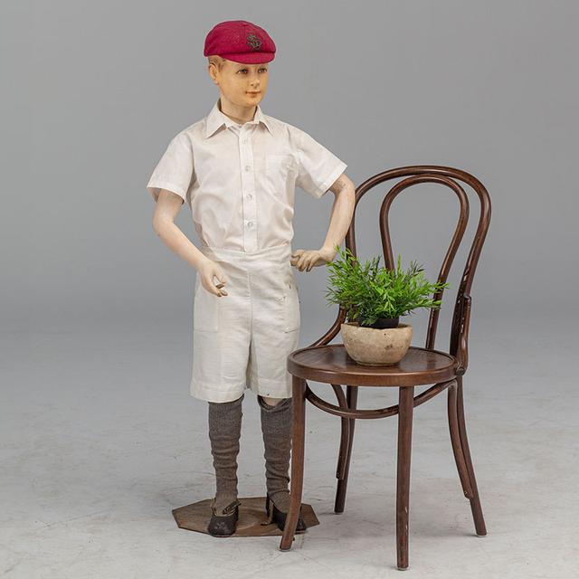 Shop Mannequin