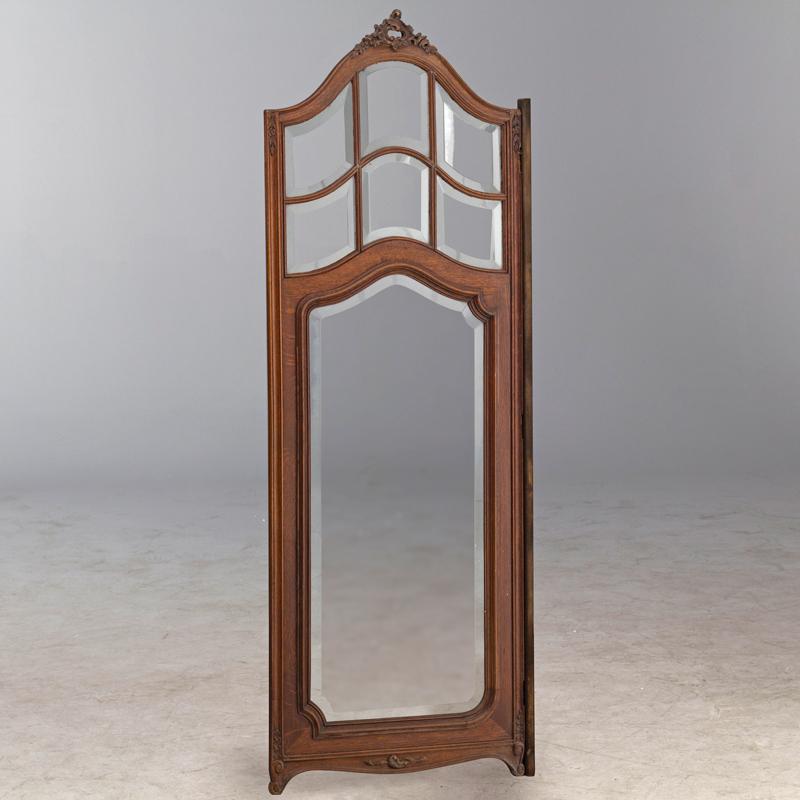 Carved Mahogany Café Divider Screens