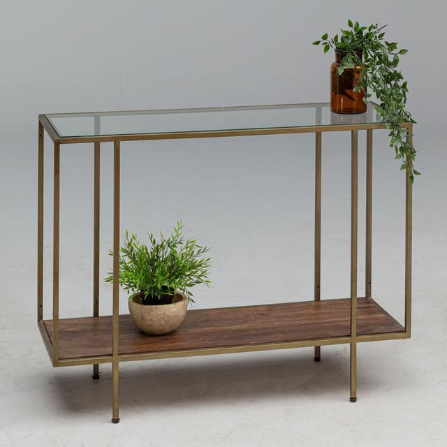The Maxwell console table