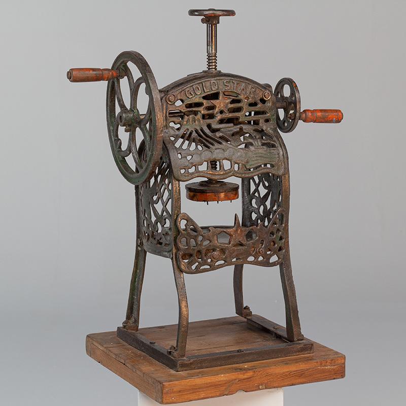 Ice Crushing Machine