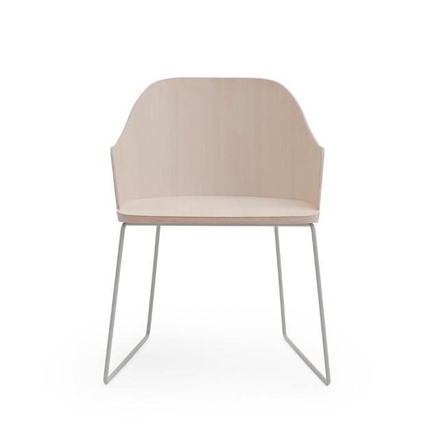 Fitt Armchair With Ski Leg