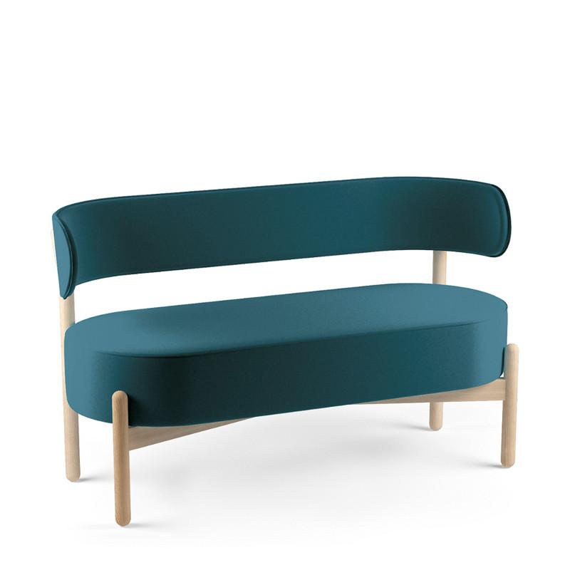 Entree two seat sofa Image 10