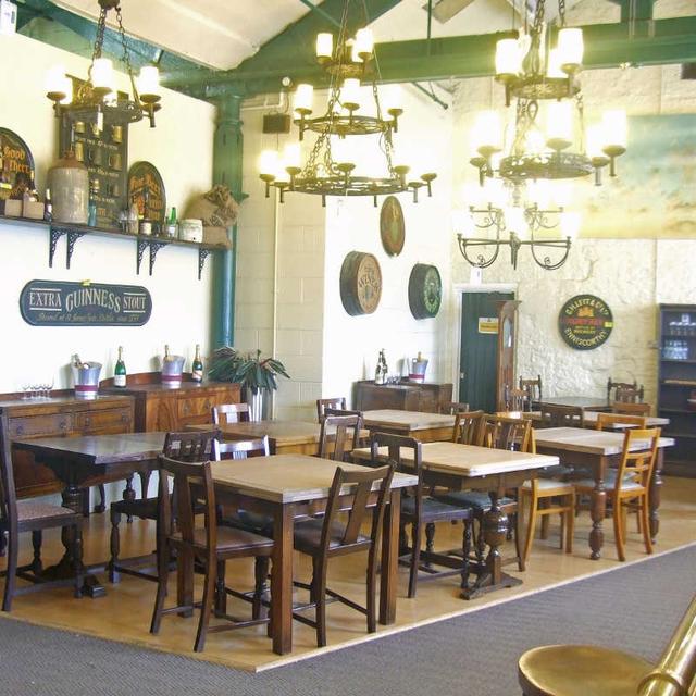 Gastro pub table (Four legged)