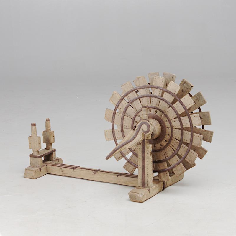 Spinning decor Image 1