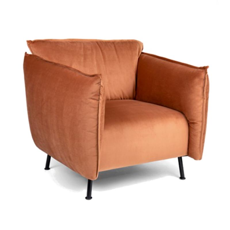 Fluffy lounge chair Image 10