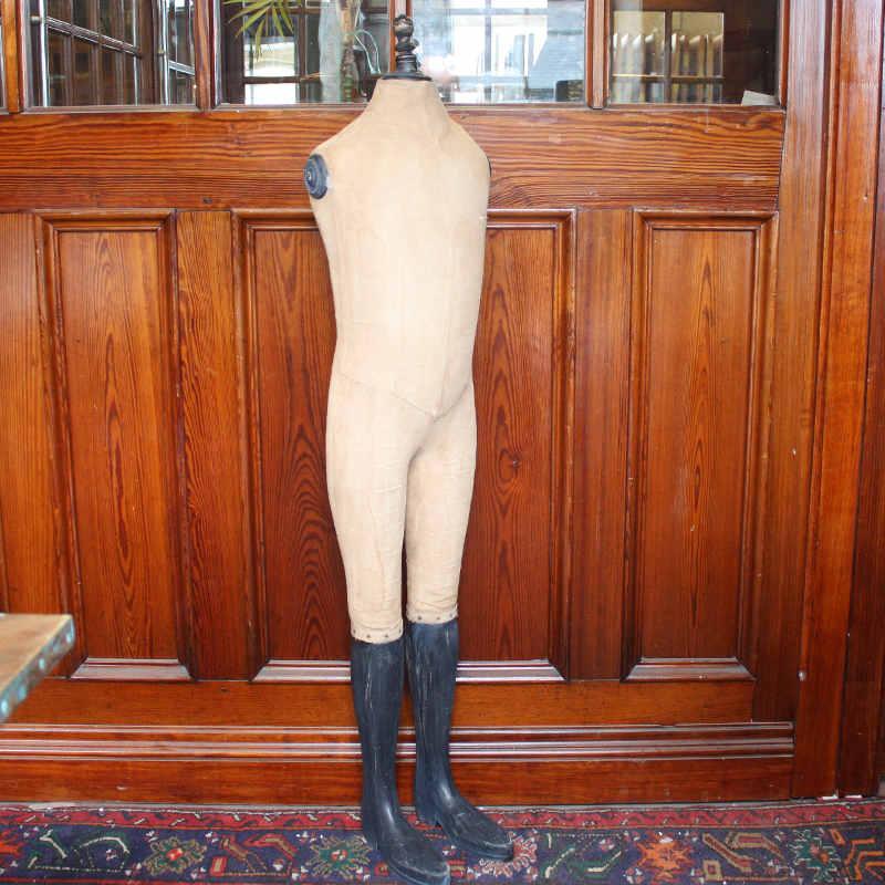 Victorian style shop mannequin Image 1