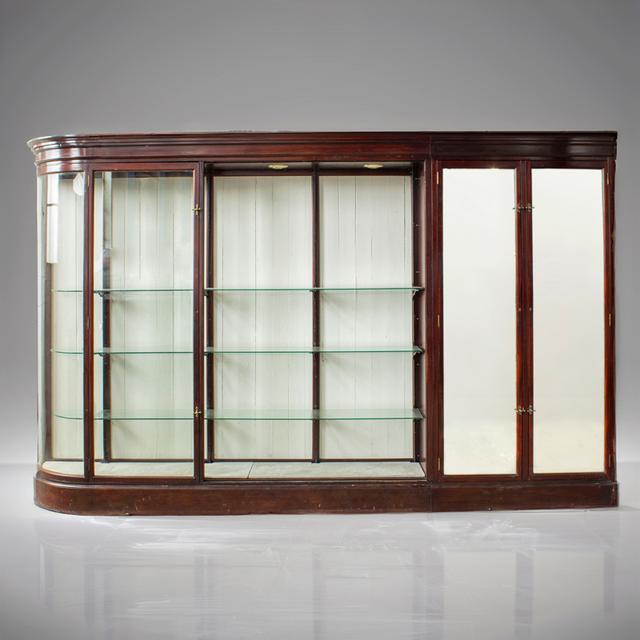 Mahogany Shop Cabinet 0573