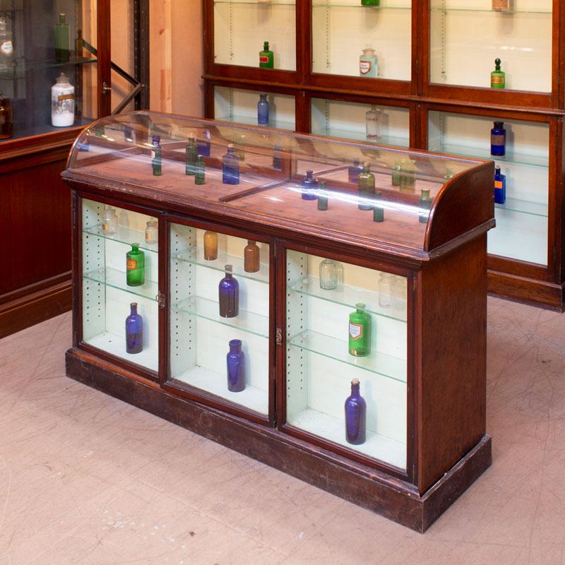 Bow top counter