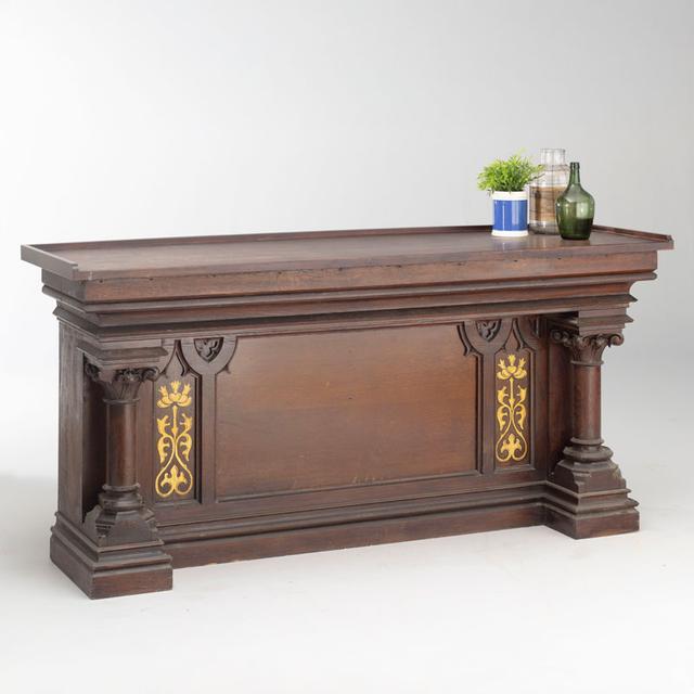 Gothic Oak Counter 853