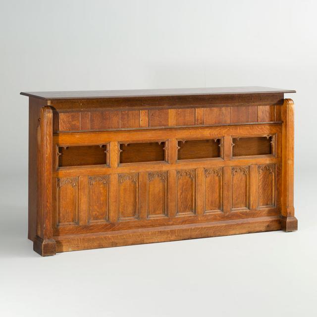 Gothic Oak Counter