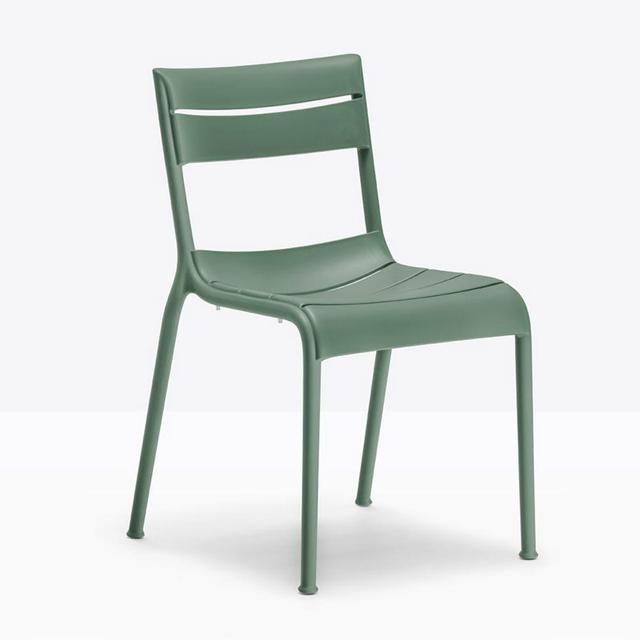 Souvenir 550RM Recycled Stackable Side Chair